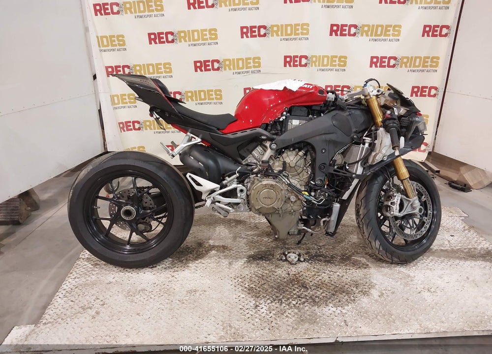 2020 DUCATI PANIGALE V4/V4S/V4S SPECIALE VIN: ZDMDAGNW0LB013963