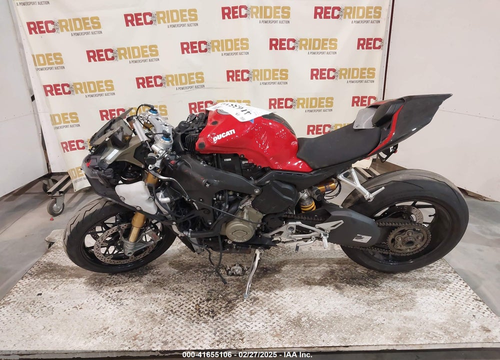 2020 DUCATI PANIGALE V4/V4S/V4S SPECIALE VIN: ZDMDAGNW0LB013963
