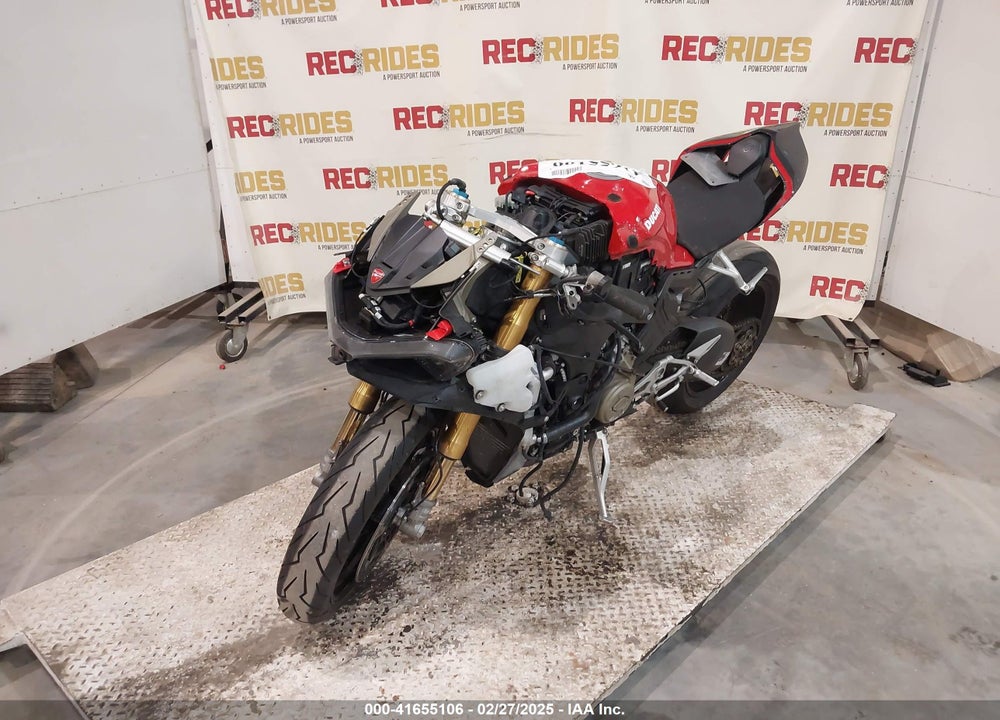 2020 DUCATI PANIGALE V4/V4S/V4S SPECIALE VIN: ZDMDAGNW0LB013963