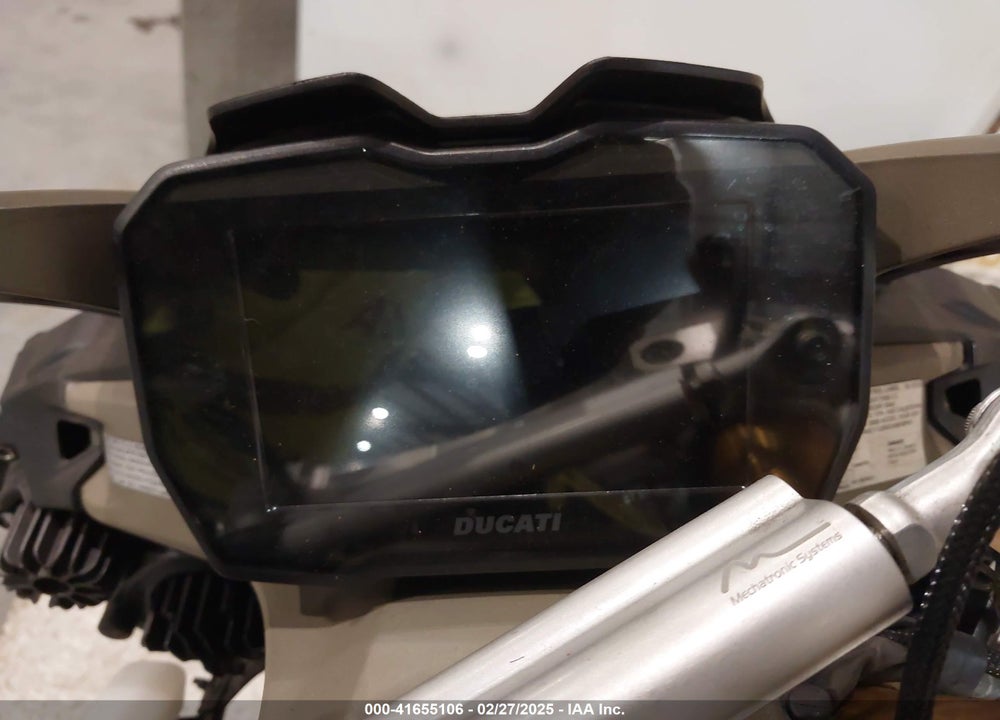 2020 DUCATI PANIGALE V4/V4S/V4S SPECIALE VIN: ZDMDAGNW0LB013963
