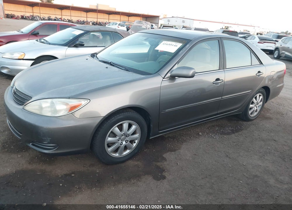 2002 TOYOTA CAMRY XLE VIN: JTDBE30K020080271