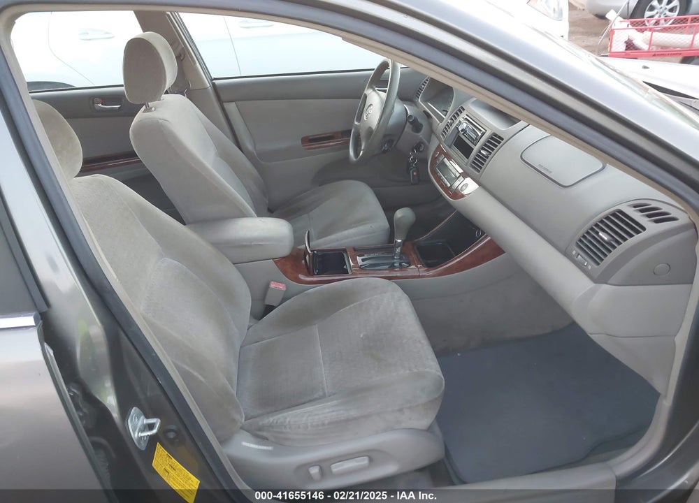 2002 TOYOTA CAMRY XLE VIN: JTDBE30K020080271