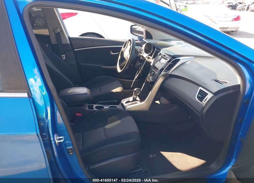2017 HYUNDAI ELANTRA GT VIN: KMHD35LH0HU380612