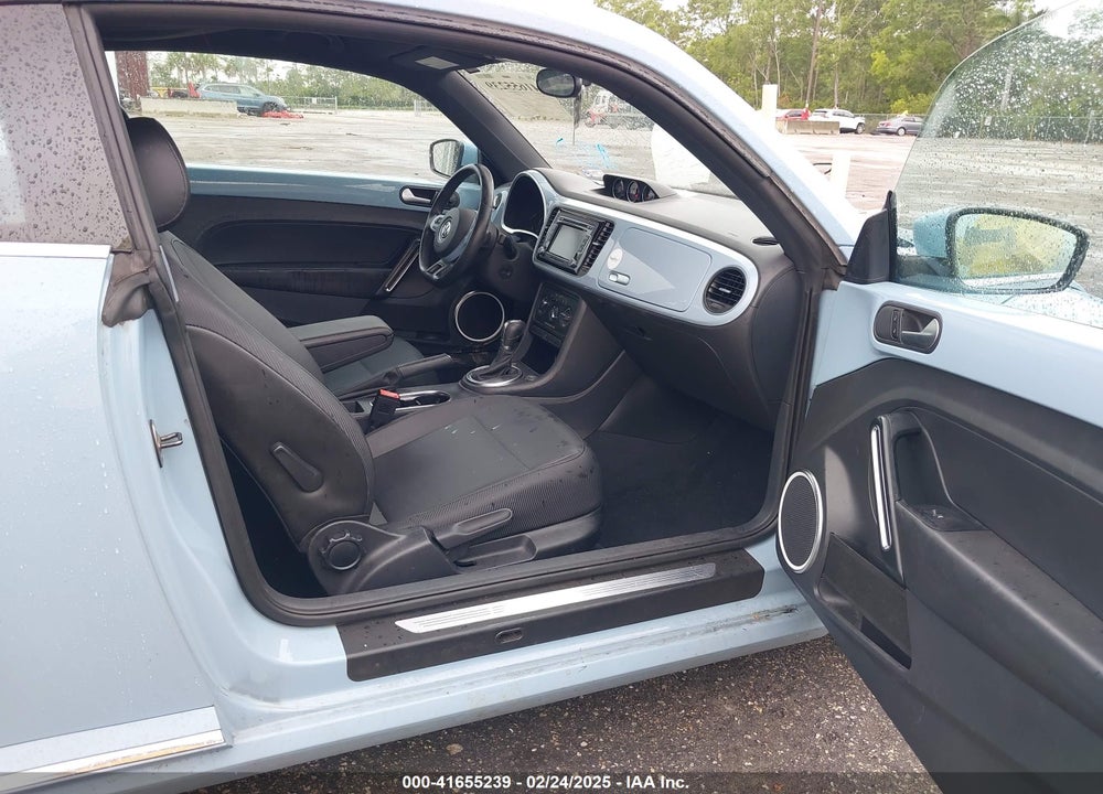 2014 VOLKSWAGEN BEETLE VIN: 3VWJL7AT0EM659291