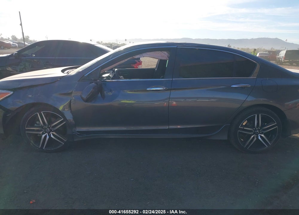 2016 HONDA ACCORD VIN: 1HGCR2F60GA099371