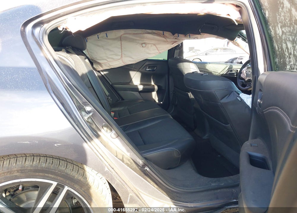2016 HONDA ACCORD VIN: 1HGCR2F60GA099371