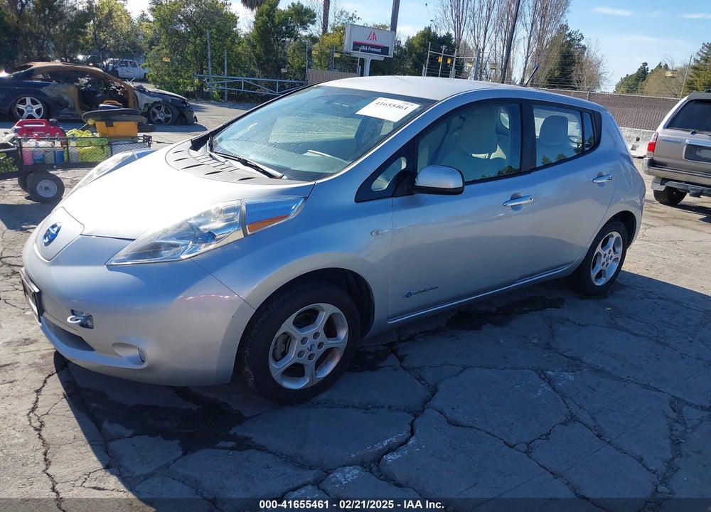2011 NISSAN LEAF VIN: JN1AZ0CP9BT000778