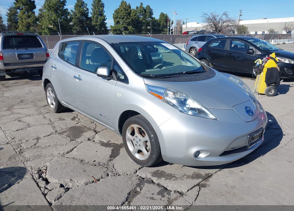2011 NISSAN LEAF VIN: JN1AZ0CP9BT000778