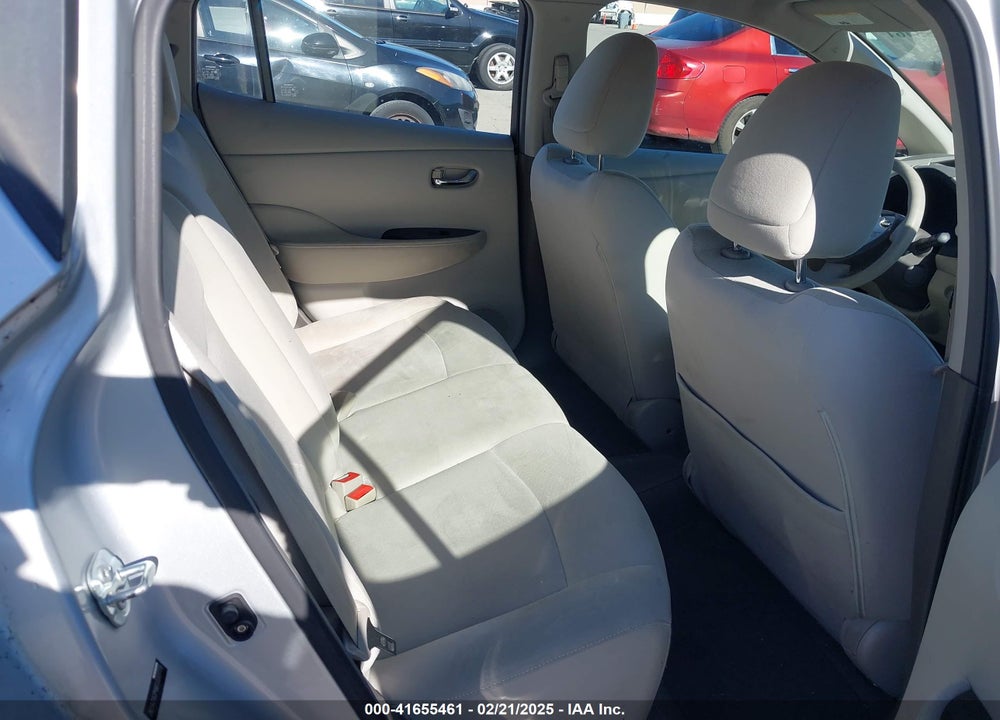 2011 NISSAN LEAF VIN: JN1AZ0CP9BT000778