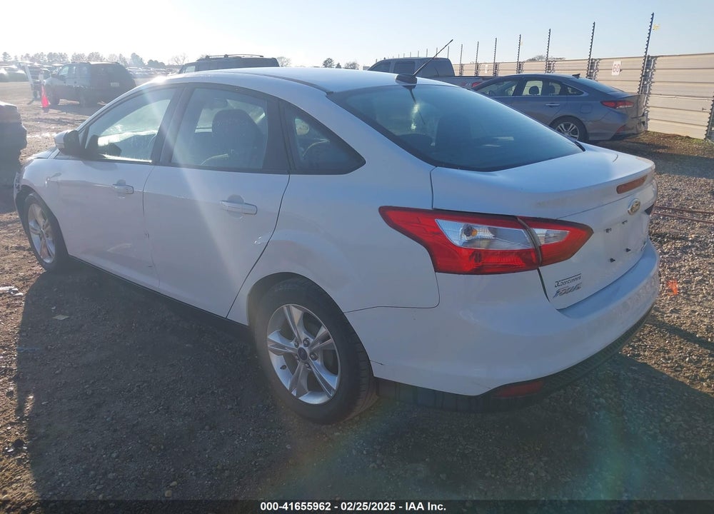 2014 FORD FOCUS VIN: 1FADP3F23EL206206