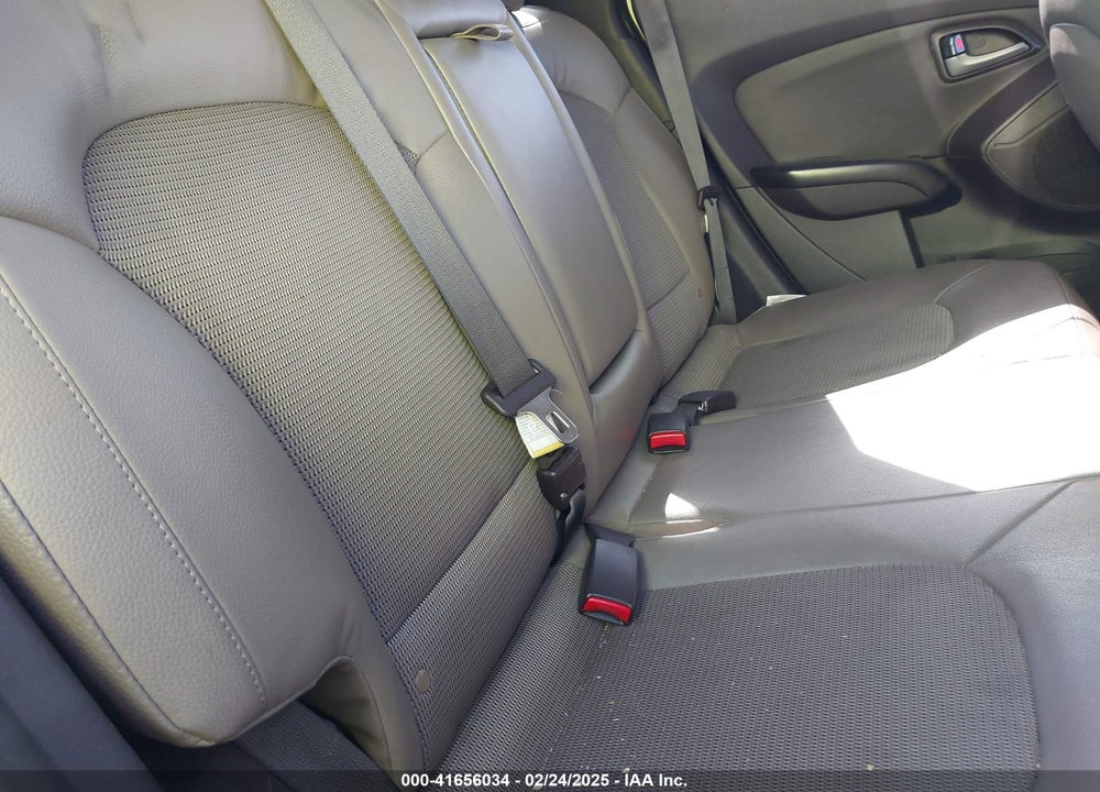 2015 HYUNDAI TUCSON VIN: KM8JU3AG8FU086645