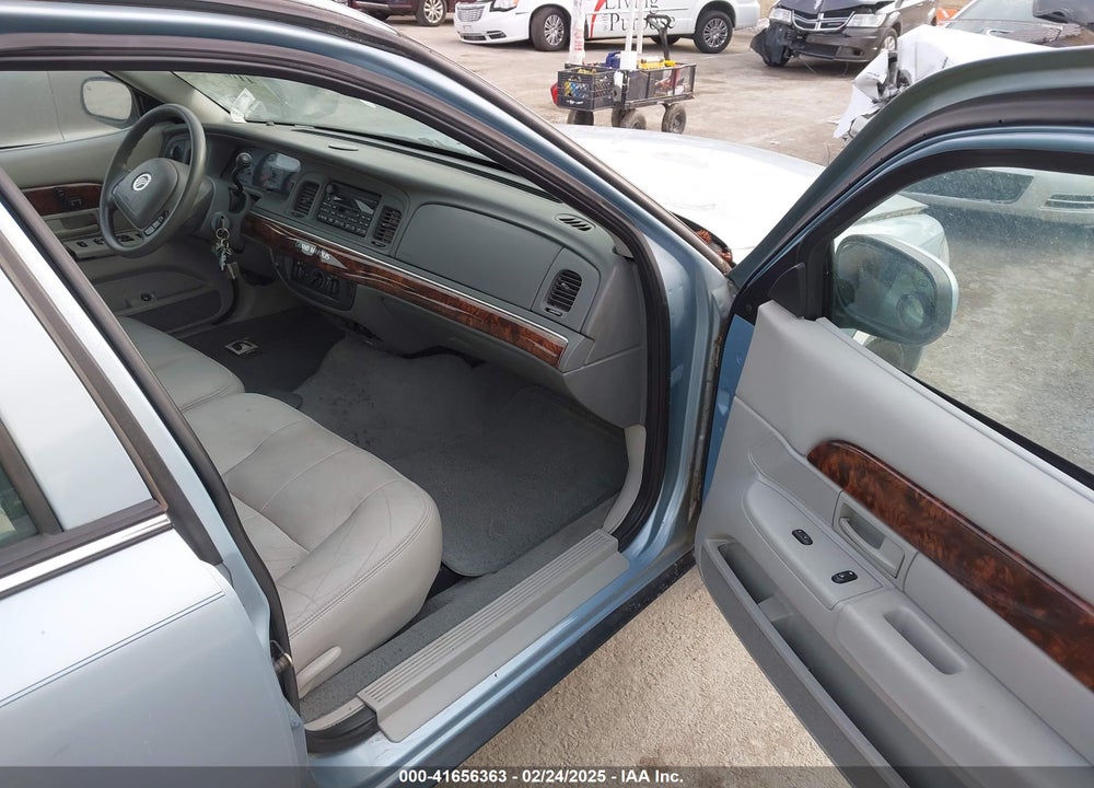 2004 MERCURY GRAND MARQUIS GS VIN: 2MEFM74W84X678832