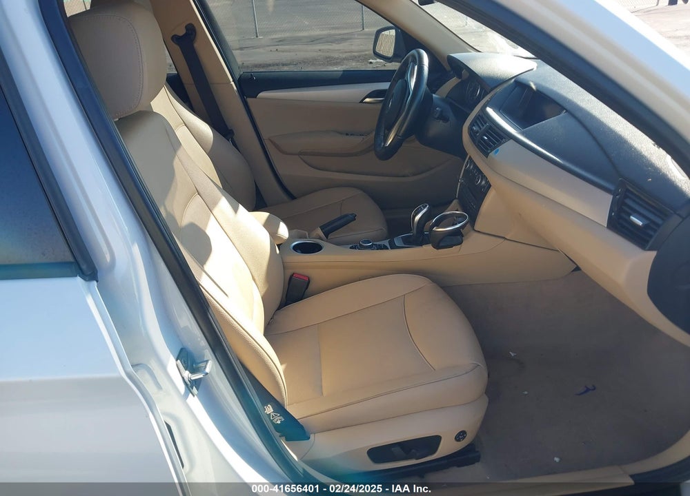 2014 BMW X1 VIN: WBAVM1C5XEVW51280