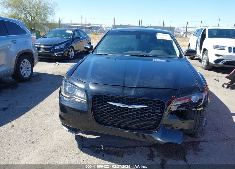 2019 CHRYSLER 300 VIN: 2C3CCAAG6KH528716