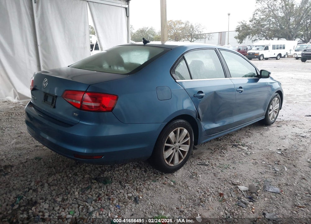 2015 VOLKSWAGEN JETTA VIN: 3VWLA7AJ0FM225662