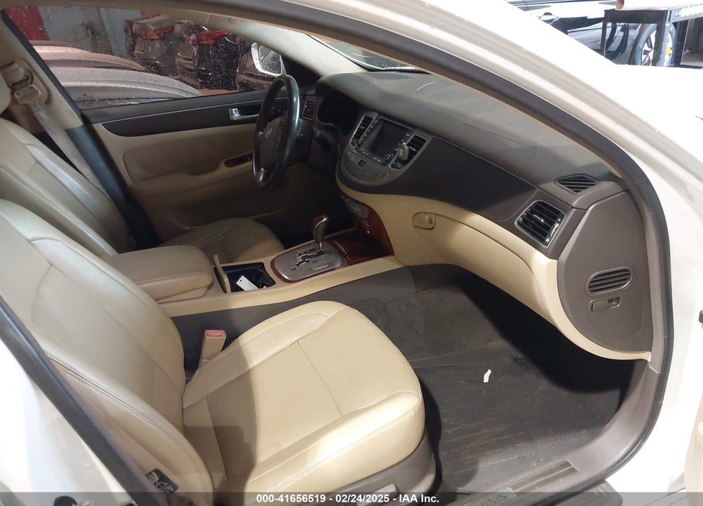 2012 HYUNDAI GENESIS VIN: KMHGC4DD7CU151324