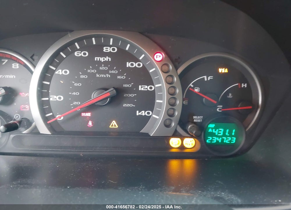 2005 HONDA PILOT EX-L VIN: 5FNYF18505B040059