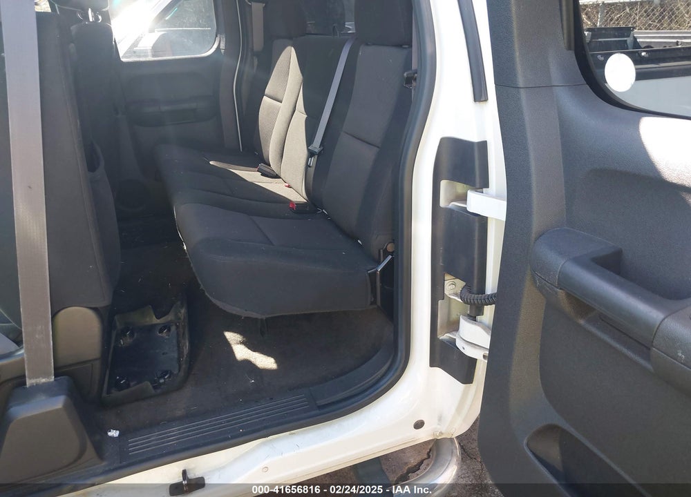 2011 CHEVROLET SILVERADO 1500 VIN: 1GCRCREA1BZ189230