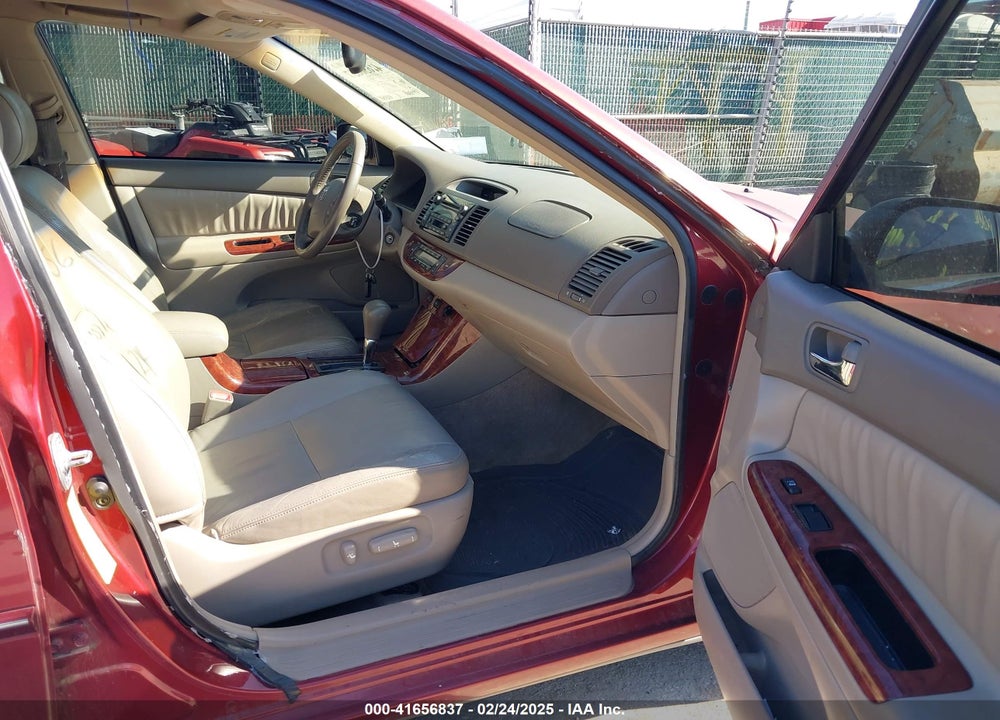 2005 TOYOTA CAMRY XLE V6 VIN: JTDBF30KX50166172