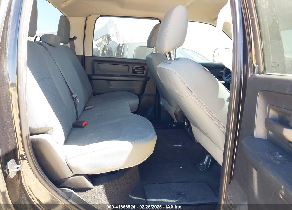 2015 RAM 2500 VIN: 3C6UR5CJ3FG614884