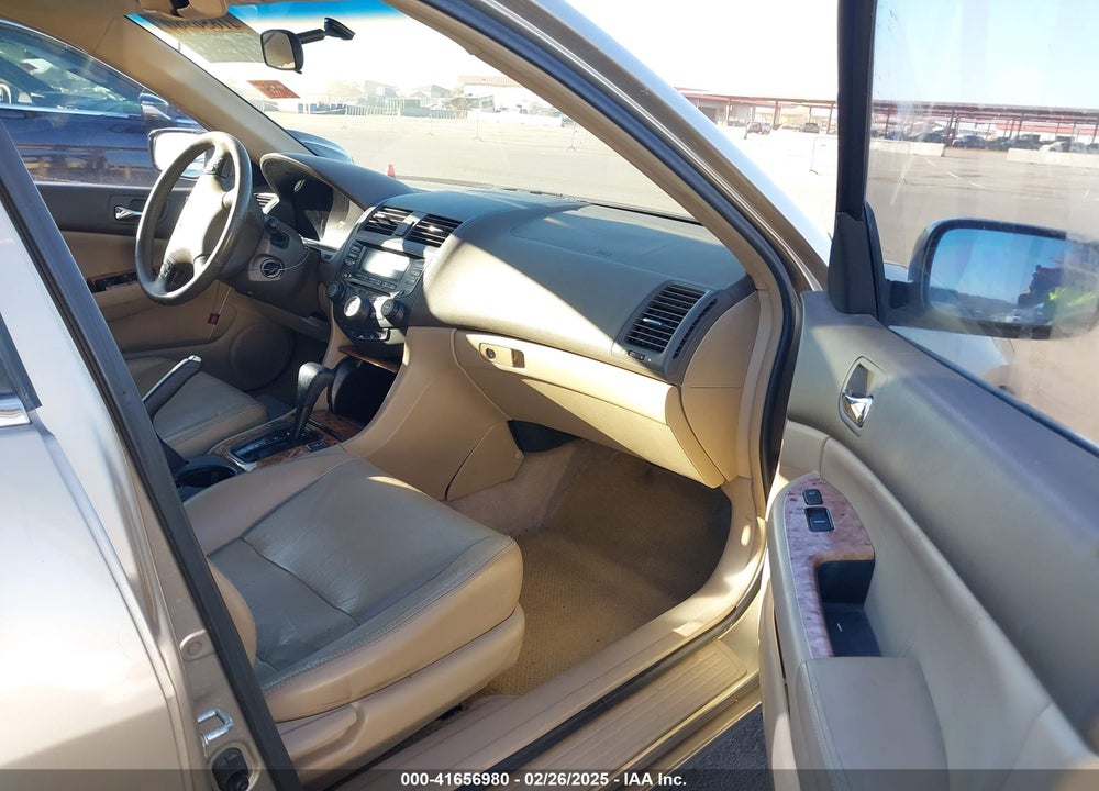 2003 HONDA ACCORD 2.4 EX VIN: JHMCM56693C075923