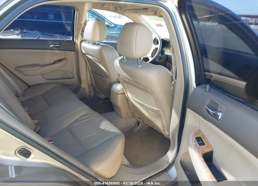 2003 HONDA ACCORD 2.4 EX VIN: JHMCM56693C075923