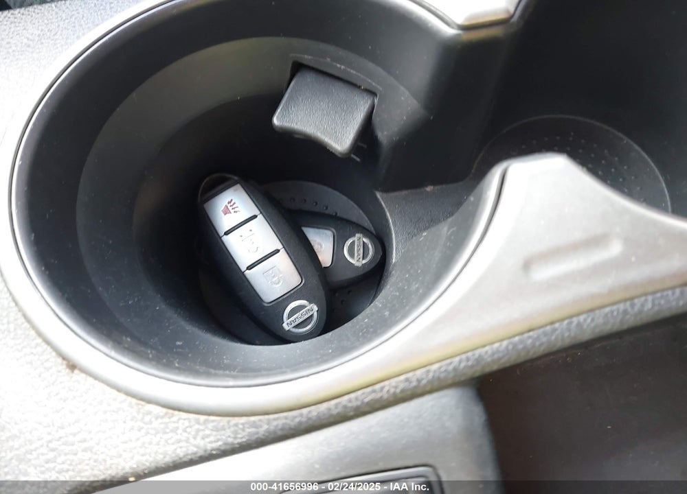 2013 NISSAN ROGUE VIN: JN8AS5MV7DW643518