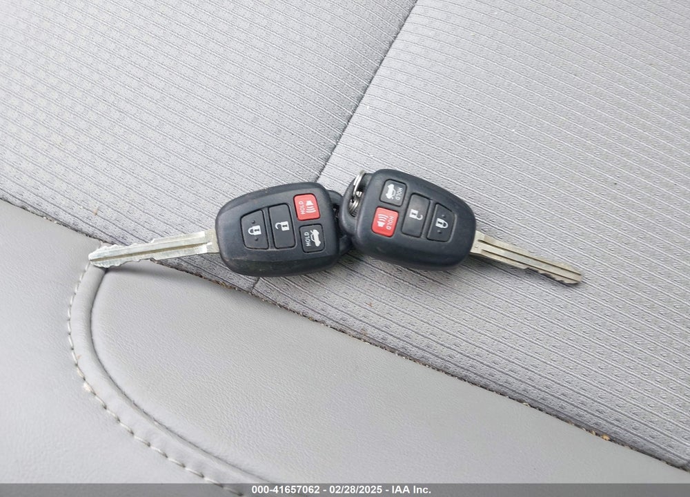 2017 TOYOTA CAMRY VIN: 4T1BF1FK5HU712879