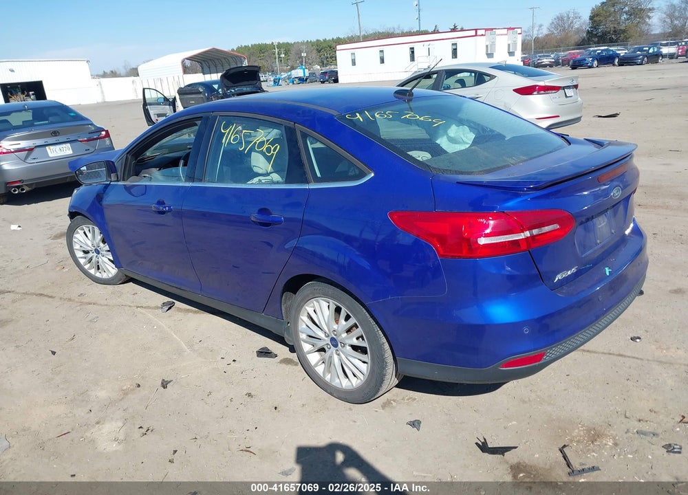 2015 FORD FOCUS VIN: 1FADP3J21FL201000