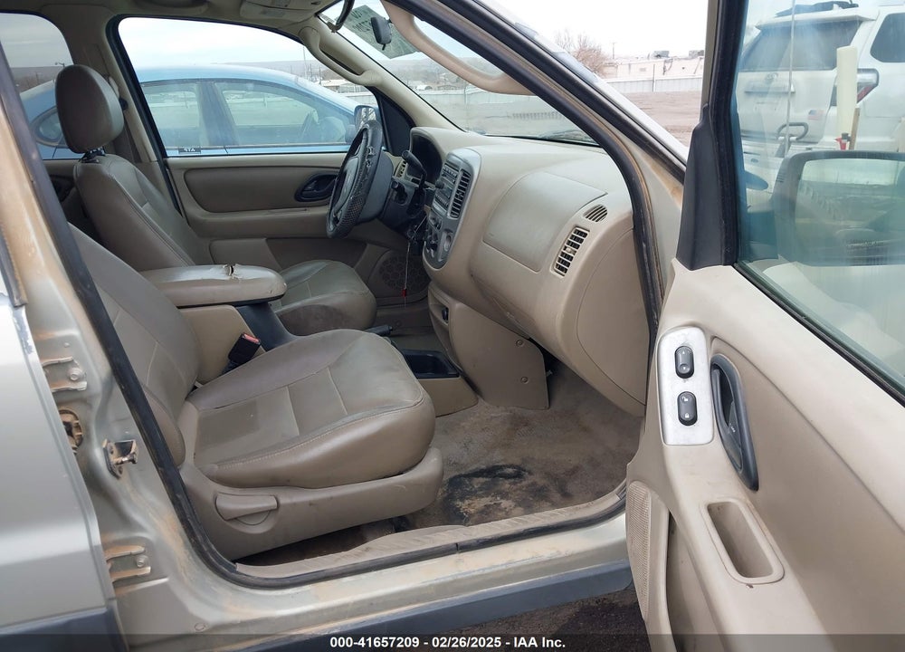 2003 FORD ESCAPE XLT VIN: 1FMYU93183KB80977