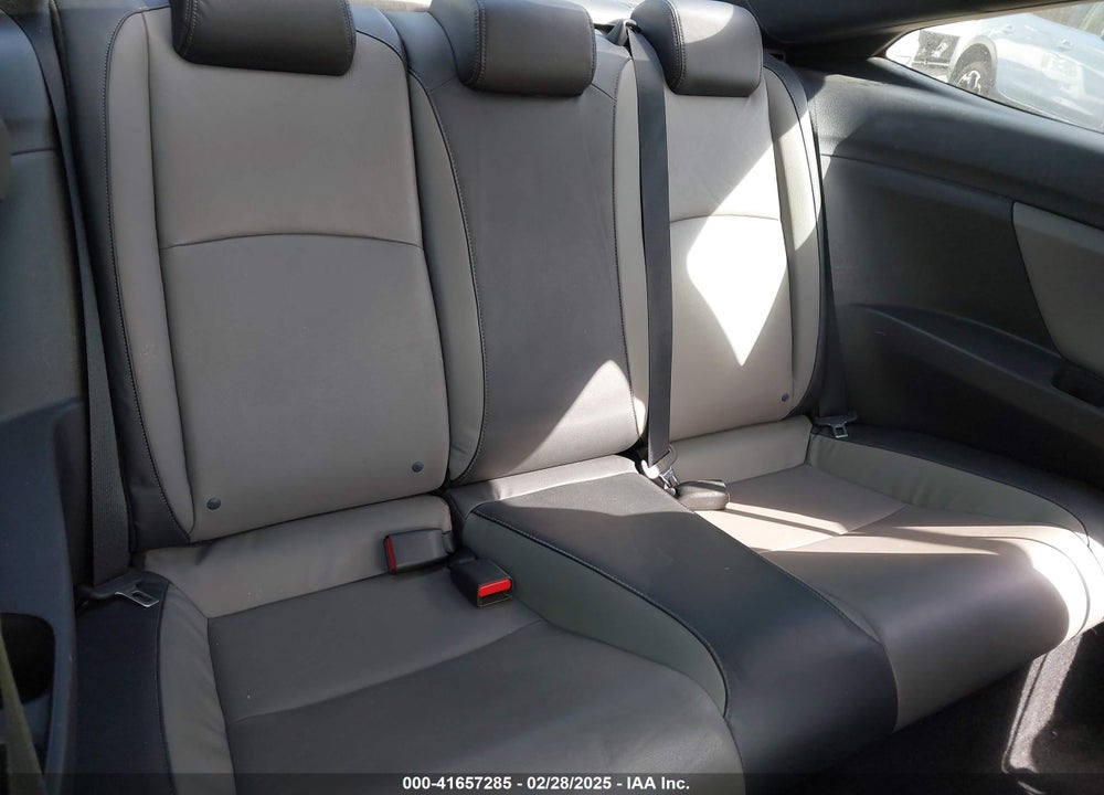 2016 HONDA CIVIC TOURING VIN: 2HGFC3B96GH352649