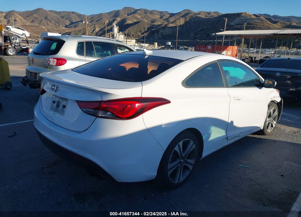 2014 HYUNDAI ELANTRA VIN: KMHDH6AH6EU024011