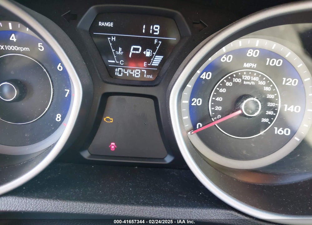 2014 HYUNDAI ELANTRA VIN: KMHDH6AH6EU024011