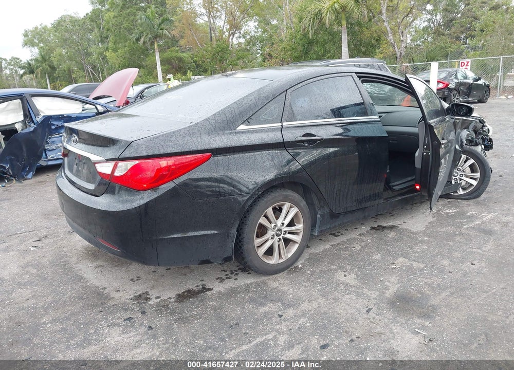 2013 HYUNDAI SONATA VIN: 5NPEB4AC1DH688664