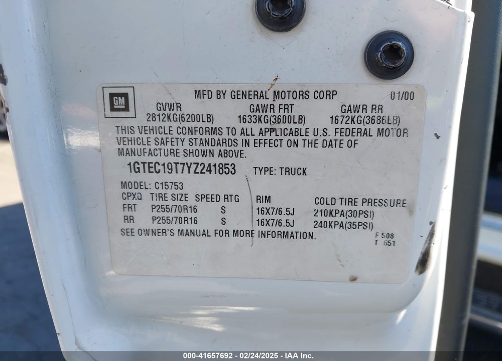 2000 GMC SIERRA 1500 VIN: 1GTEC19T7YZ241853
