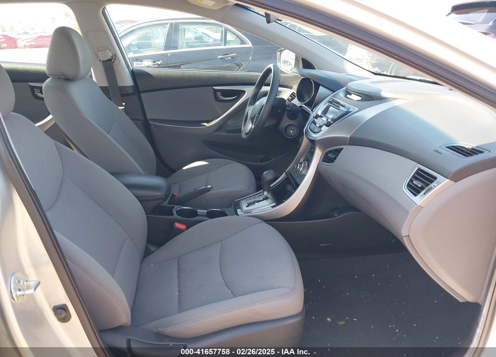2013 HYUNDAI ELANTRA VIN: 5NPDH4AE8DH363246