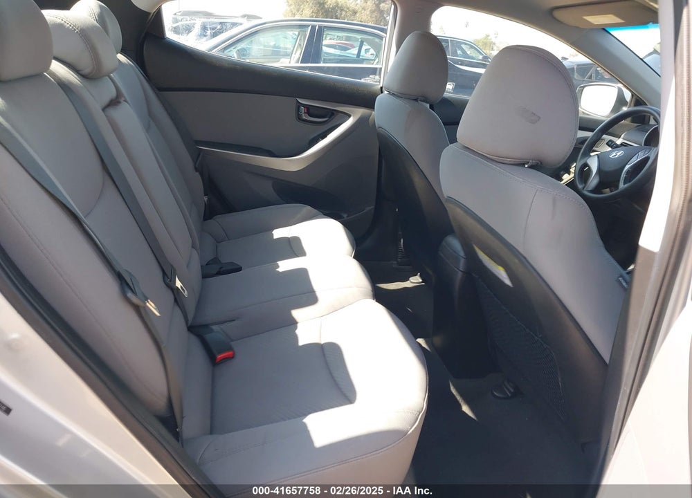 2013 HYUNDAI ELANTRA VIN: 5NPDH4AE8DH363246