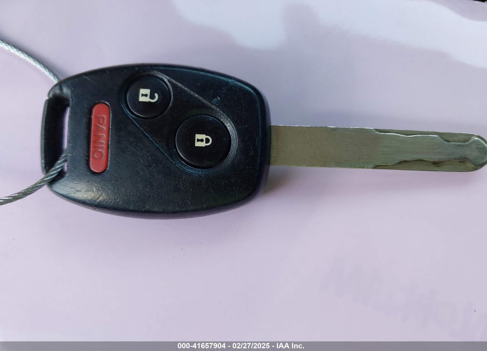 2013 HONDA FIT VIN: JHMGE8H34DC065367