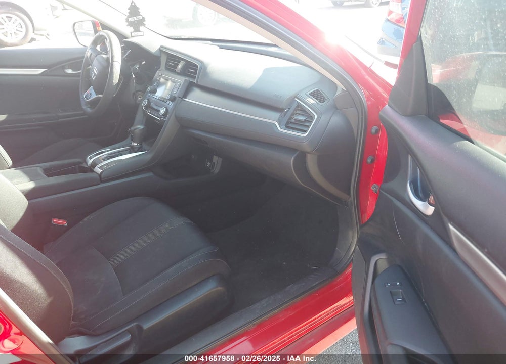 2018 HONDA CIVIC VIN: 2HGFC2F50JH522092