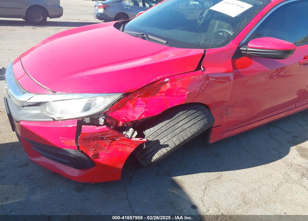 2018 HONDA CIVIC VIN: 2HGFC2F50JH522092