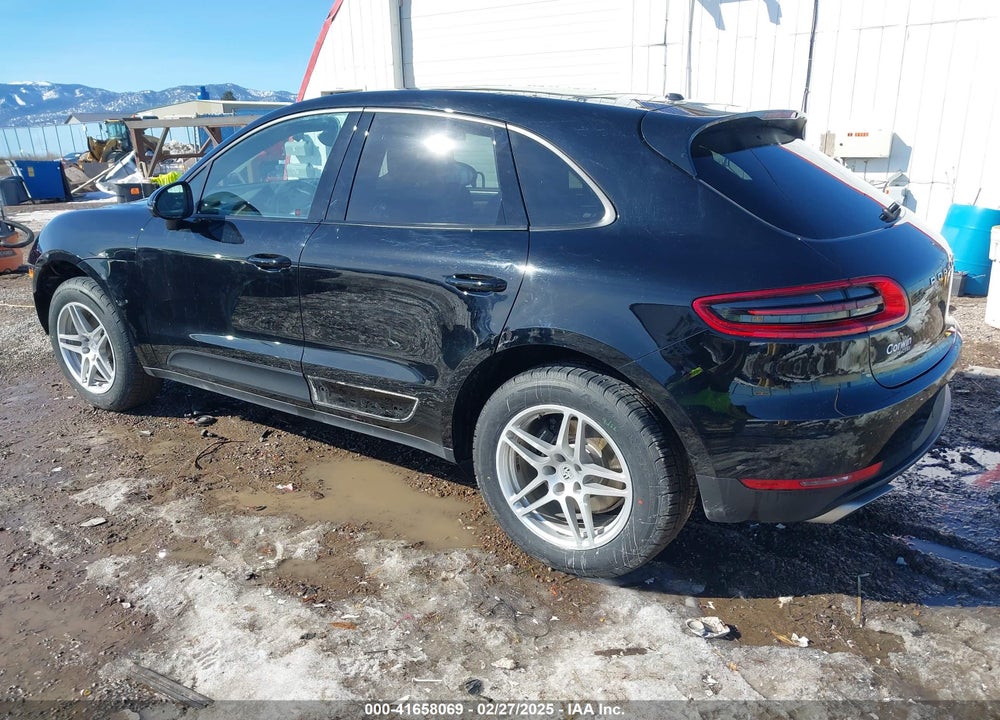 2017 PORSCHE MACAN VIN: WP1AA2A59HLB04390