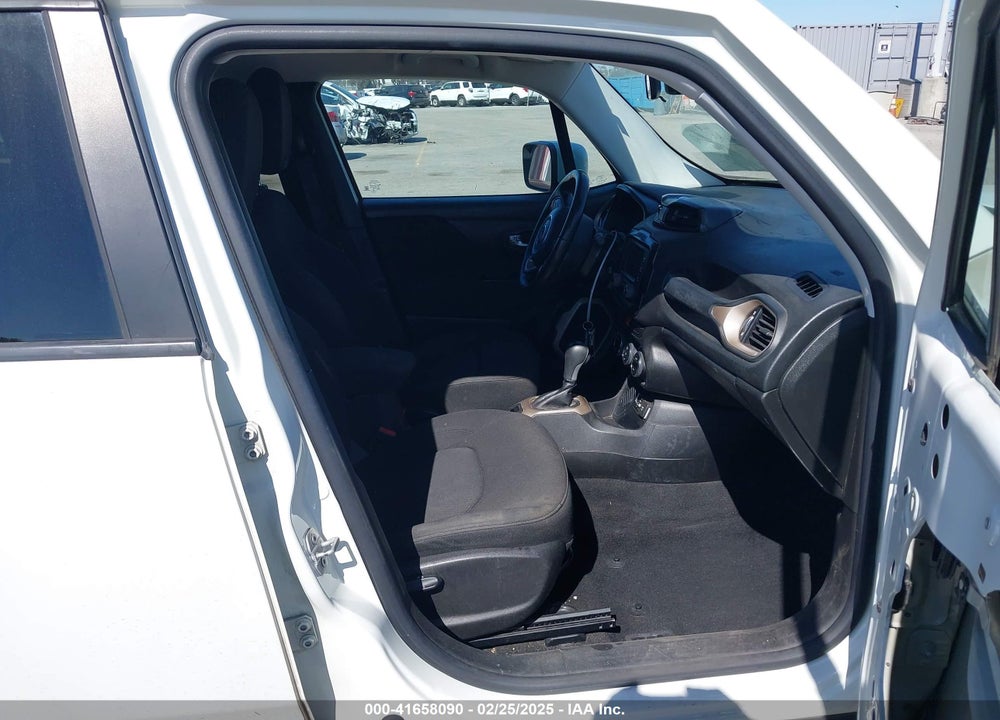 2015 JEEP RENEGADE VIN: ZACCJABTXFPC33961