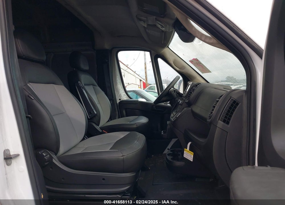 2025 RAM PROMASTER 2500 TRADESMAN HIGH ROOF 159 WB W/PASS SEAT VIN: 3C6LRVDG5SE507517