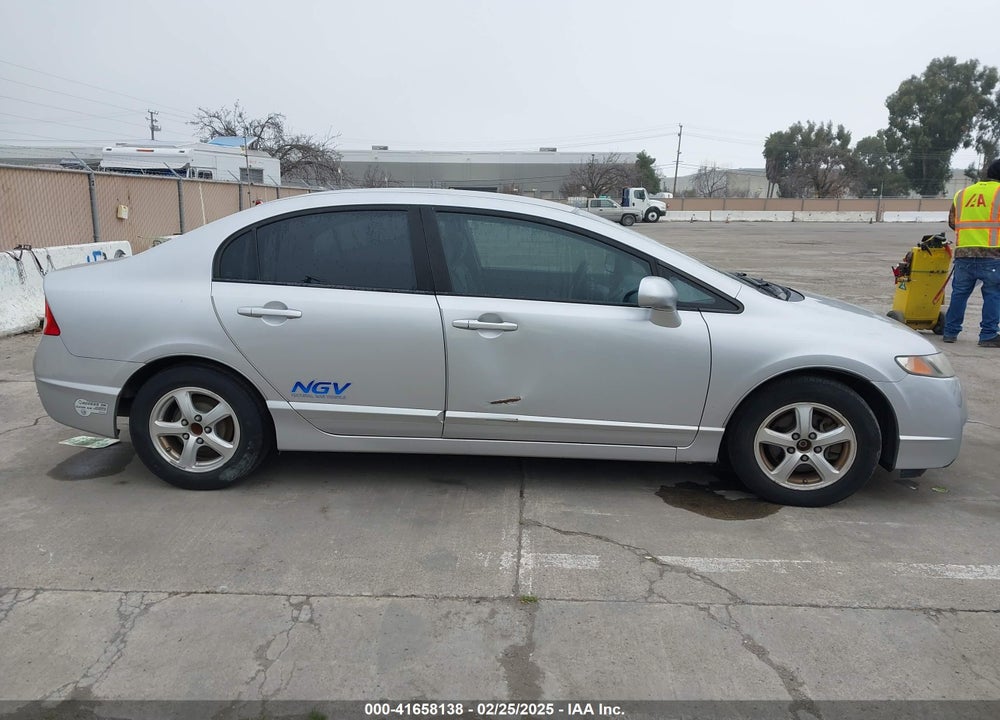 2011 HONDA CIVIC VIN: 19XFA4F55BE000426