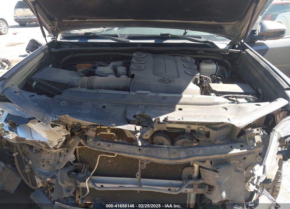 2015 TOYOTA 4RUNNER VIN: JTEZU5JR5F5085768