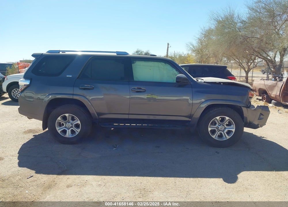 2015 TOYOTA 4RUNNER VIN: JTEZU5JR5F5085768