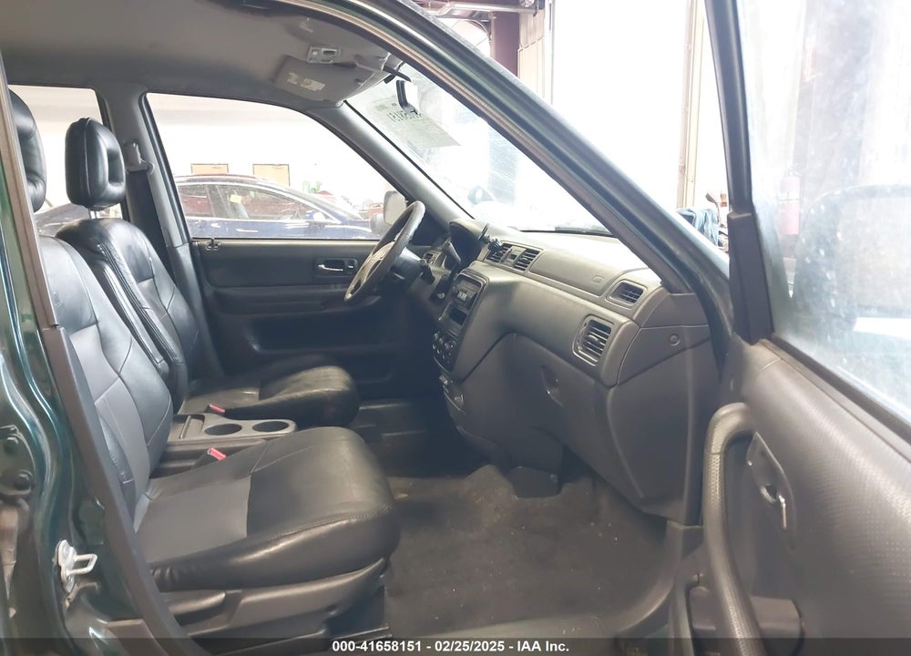 2000 HONDA CR-V VIN: JHLRD1863YC025031