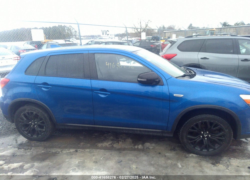 2018 MITSUBISHI OUTLANDER SPORT 2.0 LE VIN: JA4AP3AU2JU003618