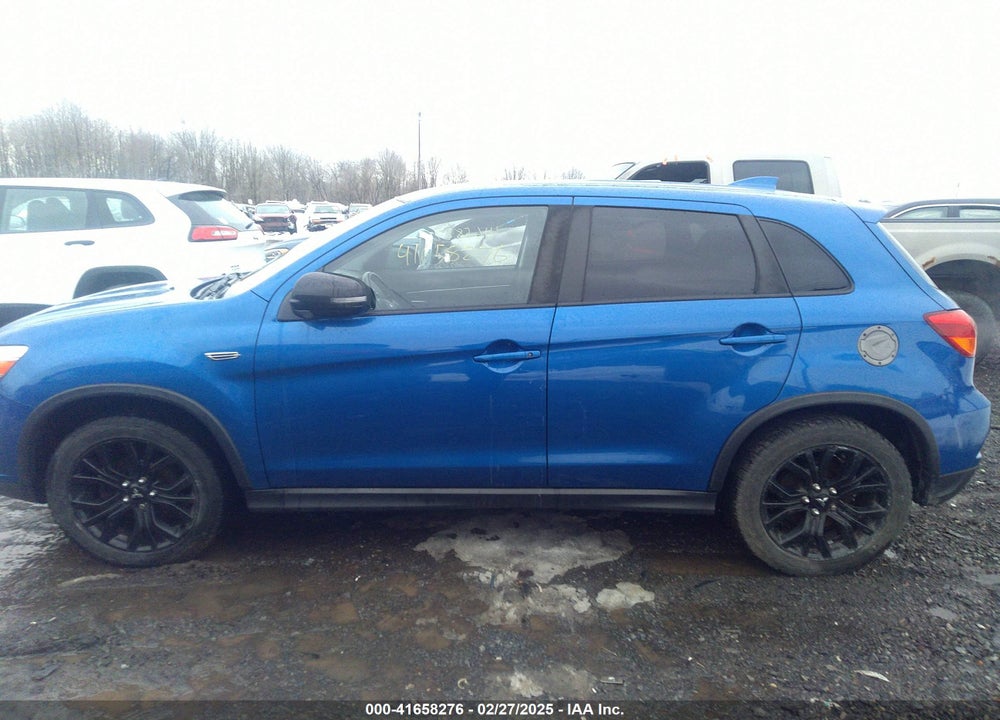 2018 MITSUBISHI OUTLANDER SPORT 2.0 LE VIN: JA4AP3AU2JU003618