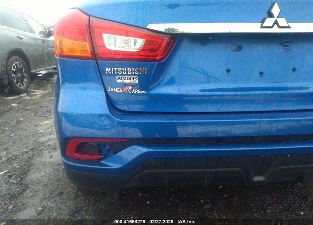 2018 MITSUBISHI OUTLANDER SPORT 2.0 LE VIN: JA4AP3AU2JU003618